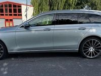 Gebraucht Mercedes E220 Edition 194 PS (142 kW) 2016 Grau Kombi