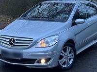 Gebraucht Mercedes B180 102 PS (75 kW) 2007 Silber Van / Kleinbus