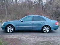 Second-hand Mercedes E240 2004 Andere farben Berlinǎ