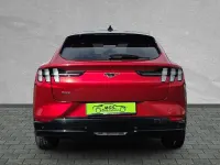 Gebraucht Ford Mustang Mach-E 197 kW (269 PS) 2022 Lucidrot met SUV