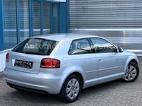 Gebraucht Audi A3 Attraction 125 PS (91 kW) 2010 Silber Kleinwagen