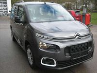 Gebraucht Citroën Berlingo Feel 110 PS (80 kW) 2023 Lackierung platiniumgrau/ Van / Kleinbus
