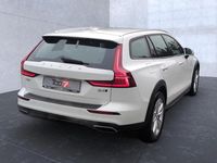 Gebraucht Volvo V60 CC 197 PS (144 kW) 2021 Ice white Kombi