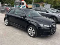 Gebraucht Audi A1 Attraction 105 PS (77 kW) 2011 Brillantschwarz Kleinwagen