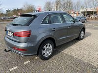 Gebraucht Audi Q3 Ambiente 170 PS (125 kW) 2012 Grau SUV