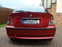 Gebraucht BMW 318 Compact 143 PS (105 kW) 2002 Rot metallic Kleinwagen