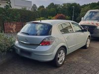 Gebraucht Opel Astra Edition 116 PS (85 kW) 2008 Silber Limousine