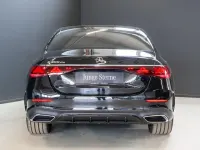 Gebraucht Mercedes E300 AMG 313 PS (230 kW) 2024 Obsidianschwarz metallic Limousine