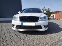 gebraucht Skoda Octavia Combi RS 19" 8 Fach bereift