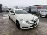 Gebraucht Mercedes E250 AMG 204 PS (150 kW) 2010 Weiß Limousine