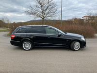 Gebraucht Mercedes E220 Elegance 170 PS (125 kW) 2011 Schwarz Kombi