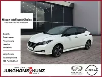 Gebraucht Nissan Leaf Tekna 160 kW (218 PS) 2021 Pearl white/black m Kleinwagen