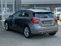 Gebraucht Mercedes A180 Urban 109 PS (80 kW) 2019 Mountaingrau Limousine