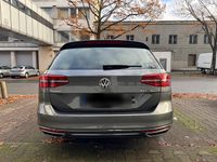 Gebraucht VW Passat Highline 190 PS (139 kW) 2017 Grau Kombi
