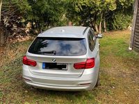 Gebraucht BMW 318 150 PS (110 kW) 2017 Silber Kombi