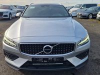 Gebraucht Volvo V60 CC 190 PS (139 kW) 2019 Silber Kombi
