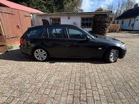 Usata BMW 318 143 CV (105 kW) 2012 Nero Station wagon