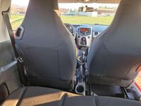 Gebraucht Peugeot 108 Active 69 PS (50 kW) 2014 Rot Limousine