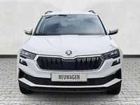 Neu Skoda Karoq Selection 150 PS (110 kW) 2025 Moonweiss metallic SUV