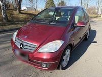 Gebraucht Mercedes A160 Elegance 95 PS (69 kW) 2010 Rot Limousine