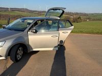 Gebraucht Skoda Fabia Active 60 PS (44 kW) 2017 Beige Limousine