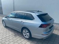 Second-hand VW Golf VIII Style 150 CP (110 kW) 2025 Argintiu Berlinǎ