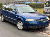Gebraucht VW Passat 115 PS (84 kW) 2005 Blau Kombi