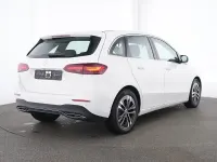 Gebraucht Mercedes B200 163 PS (119 kW) 2025 Weiß Kleinwagen