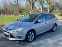 Gebraucht Ford Focus 101 PS (74 kW) 2014 Grau Limousine