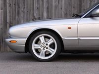 Gebraucht Jaguar XJR 363 PS (266 kW) 1999 Silber Limousine