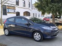 Gebraucht Ford Fiesta Ambiente 60 PS (44 kW) 2012 Blau Kleinwagen