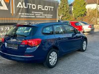 Second-hand Opel Astra 101 CP (74 kW) 2013 Albastru Break