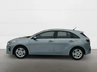 Gebraucht Kia Ceed Vision 99 PS (72 kW) 2020 Css) lunar silver m (silber Kleinwagen