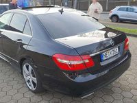 Gebraucht Mercedes E250 Avantgarde 204 PS (150 kW) 2013 Schwarz Limousine