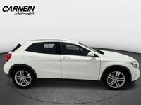Gebraucht Mercedes GLA220 177 PS (130 kW) 2016 Calcitweiss/zirrusweiss SUV