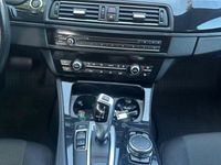 Gebraucht BMW 520 Performance 190 PS (139 kW) 2016 Schwarz Kombi