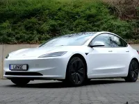 Gebraucht Tesla Model 3 366 kW (498 PS) 2024 Weiss Limousine