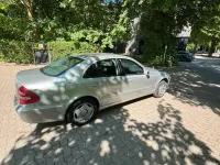Gebraucht Mercedes E200 163 PS (119 kW) 2002 Silber Limousine
