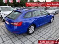 Gebraucht Skoda Superb Active 150 PS (110 kW) 2019 Energyblau Kombi