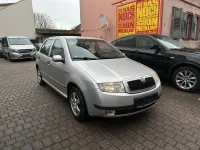 Używany Skoda Fabia 75 KM (55 kW) 2004 Srebrny Sedan/Limuzyna