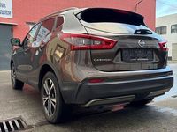 Gebraucht Nissan Qashqai 116 PS (85 kW) 2018 Braun SUV