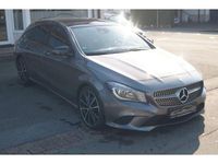 Gebraucht Mercedes CLA220 177 PS (130 kW) 2016 Mountaingrau (metallic) Limousine