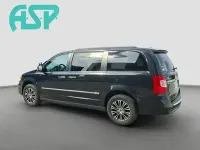 Gebraucht Chrysler Voyager 177 PS (130 kW) 2016 Schwarz Van / Kleinbus