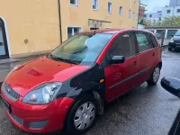 Gebraucht Ford Fiesta 80 PS (58 kW) 2007 Rot Kleinwagen