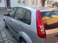 Gebraucht Ford Fiesta 60 PS (44 kW) 2007 Silber Kleinwagen