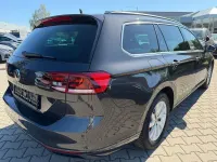Gebraucht VW Passat Business 122 PS (89 kW) 2023 Grau Kombi