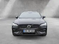 Gebraucht Volvo V60 Plus 197 PS (144 kW) 2025 Schwarz Kombi
