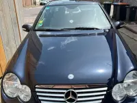 Gebraucht Mercedes C180 146 PS (107 kW) 2005 Blau Coupé