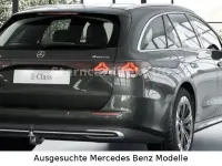 Gebraucht Mercedes E300 Avantgarde 313 PS (230 kW) 2025 Grau Limousine