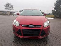 Gebraucht Ford Focus 125 PS (91 kW) 2012 Rot Limousine